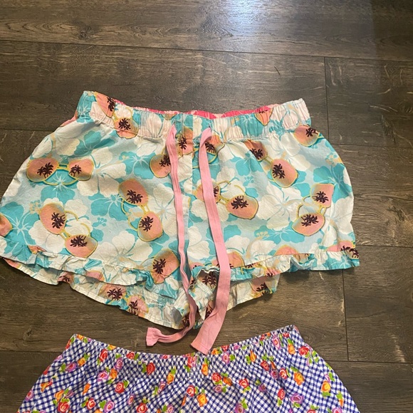 2 Pairs of Sleep Shorts SZ LG & SM - Picture 3 of 6